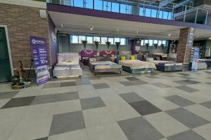 Фирменный магазин «КОРОНА», ул. Демская 43 (ТЦ «Дачник»)